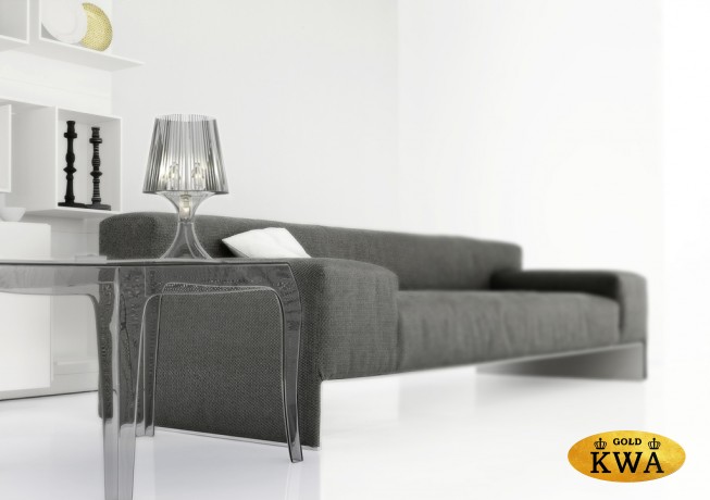 Столик прозрачный журнальный