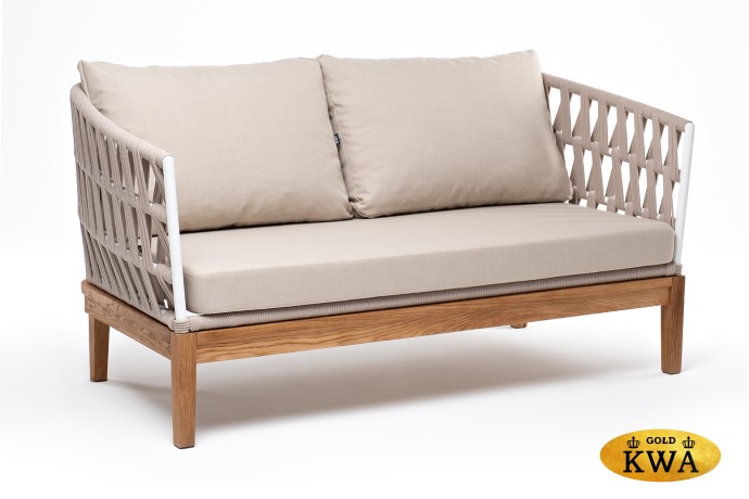 "Диего" диван 2-местный плетеный из роупа, основание дуб, каркас алюминий светло-серый (RAL7035) шагрень, роуп бежевый круглый, ткань бежевая 052