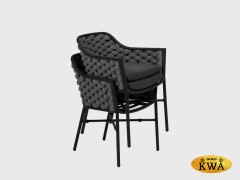 Кресло плетеное с подушками