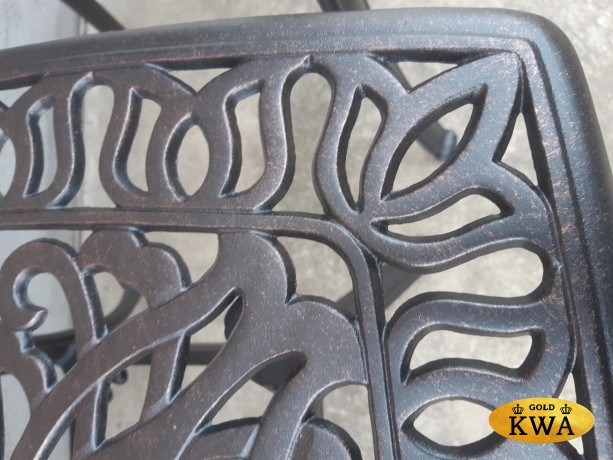 Стол из литого алюминия Henry 150