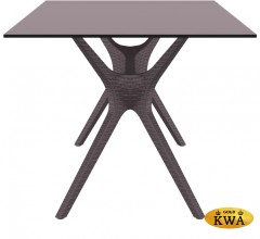 Стол пластиковый