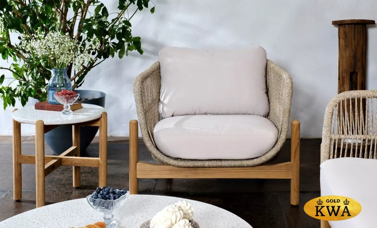 Боковой стол из тика TALARA Joygarden