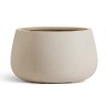 Кашпо TREEZ Effectory Beton Низкая чаша Белый песок в-18 см, д-34 см
