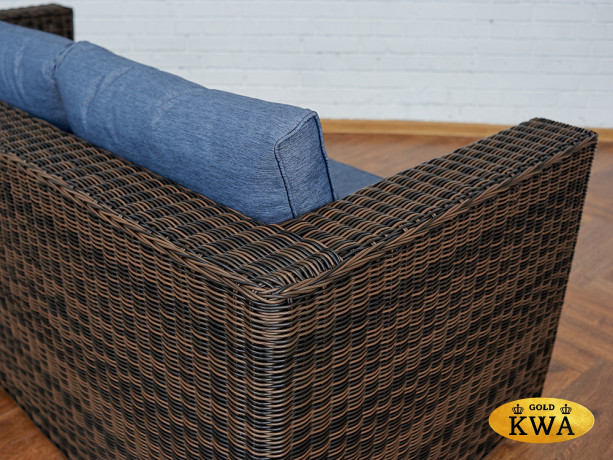 Плетеный диван KARL 3-местный с серыми подушками