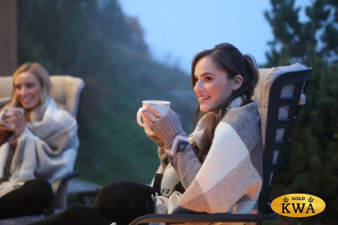 Кресло-качалка пластиковое