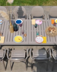 Стол пластиковый раздвижной