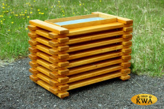 Декоративная цветочница деревянная