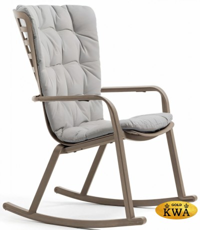 Кресло-качалка пластиковое с подушкой