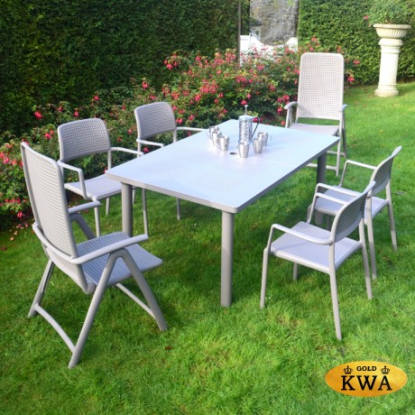 Кресло пластиковое складное