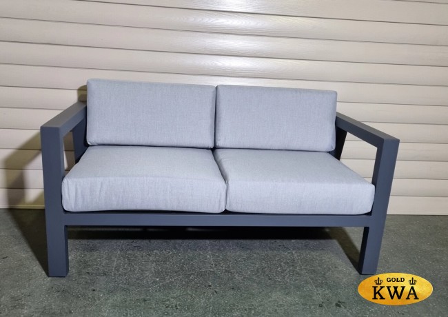 Диван двухместный Graphite из алюминия