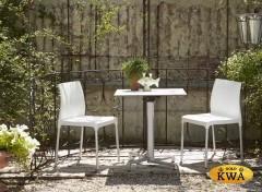 Стул пластиковый