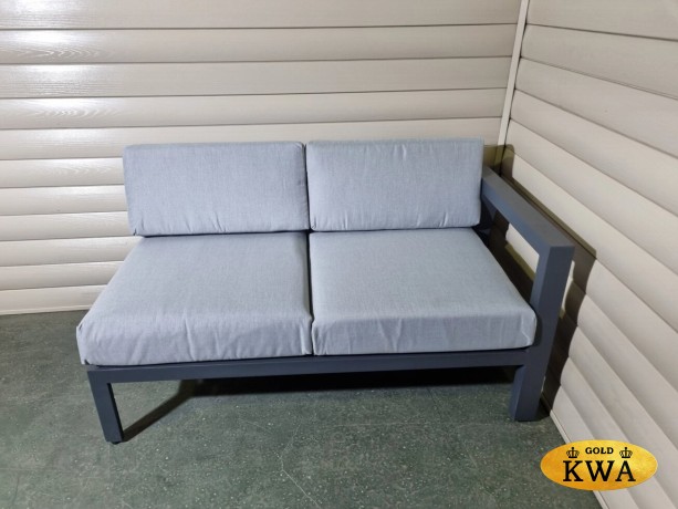 Угловой диван из алюминия Graphite