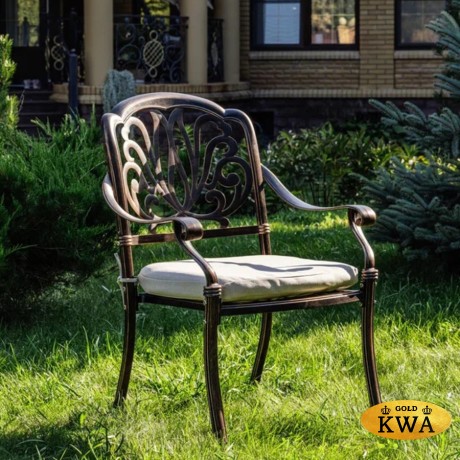 Обеденное кресло из литого алюминия WILHELM