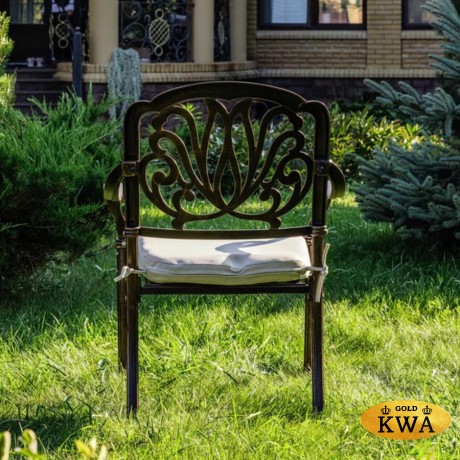 Обеденное кресло из литого алюминия WILHELM