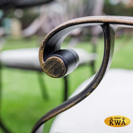 Обеденное кресло из литого алюминия WILHELM