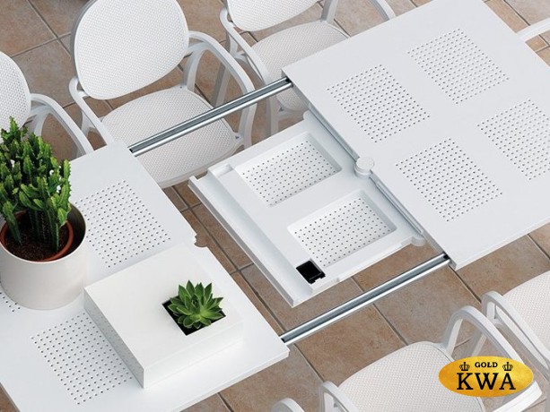 Стол пластиковый раздвижной