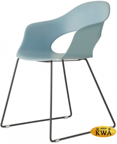 Кресло пластиковое