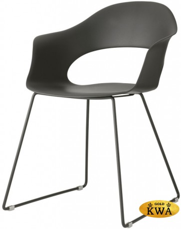 Кресло пластиковое