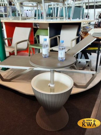 Стол пластиковый мини-бар Belle Cool Bar