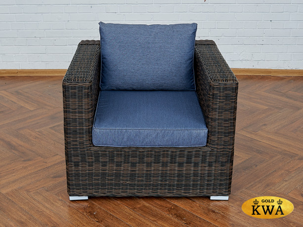 Плетеное кресло KARL с серыми подушками