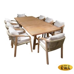 Кресло деревянное с подушками