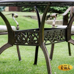 Обеденный стол из литого алюминия WILHELM