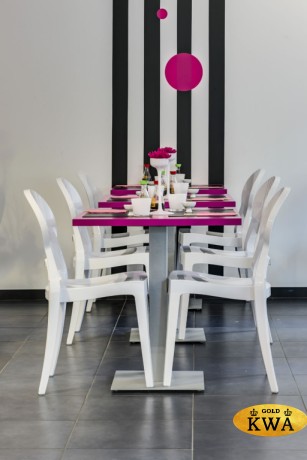 Стул пластиковый