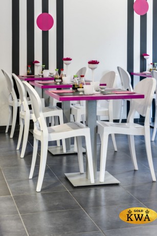 Стул пластиковый