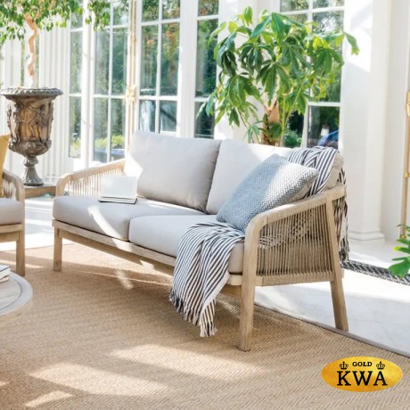 Диван деревянный двухместный