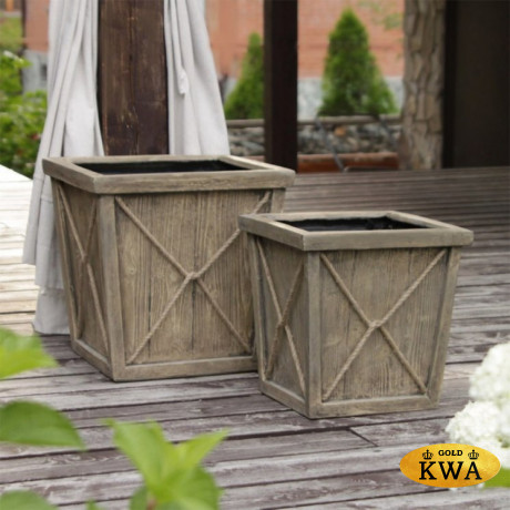 Кашпо уличное деревянное для сада