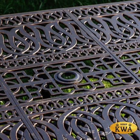 Обеденный стол из литого алюминия WILHELM