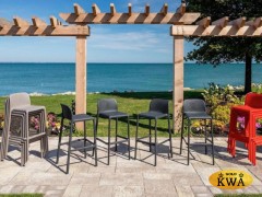 Стул пластиковый барный