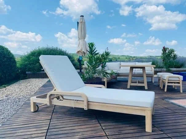 Шезлонг деревянный с матрасом