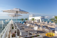 Кресло пластиковое