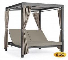 Шатер с лежаками