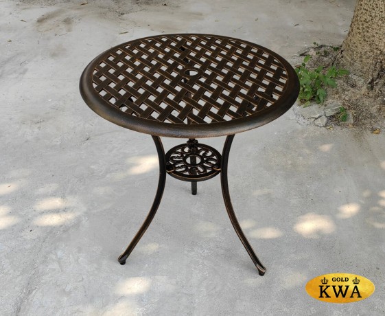 Стол кофейный из литого алюминия Harbin 60