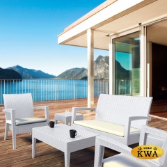 Столик плетеный для шезлонга