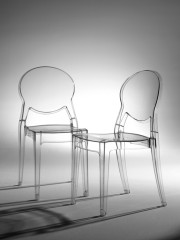 Стул прозрачный