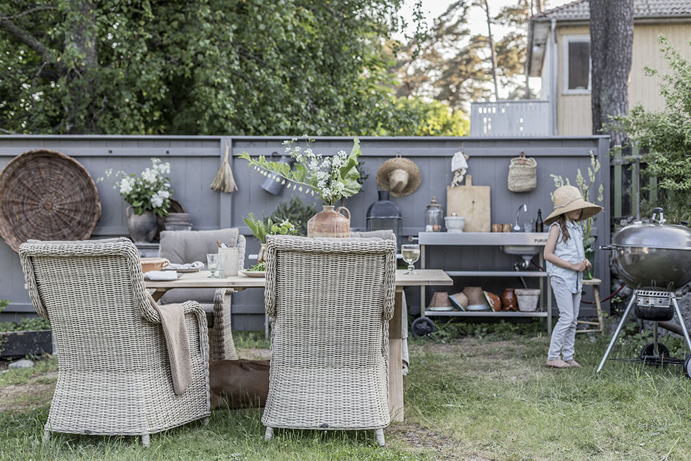 Садовая мебель