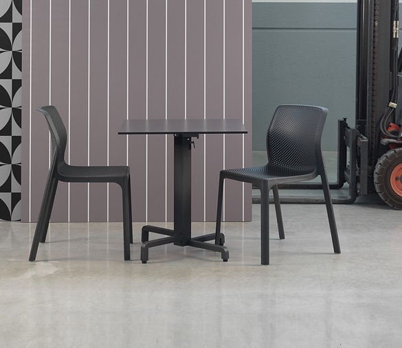 Мебель из пластика BIT