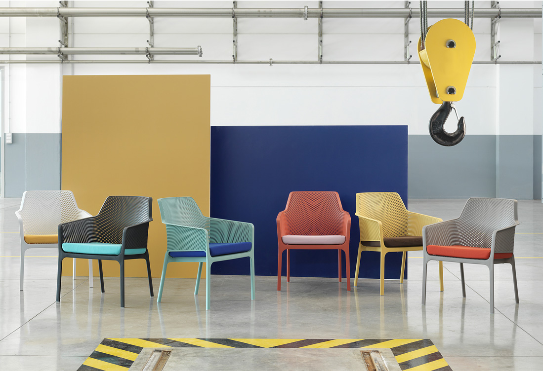 Мебель из пластика NET