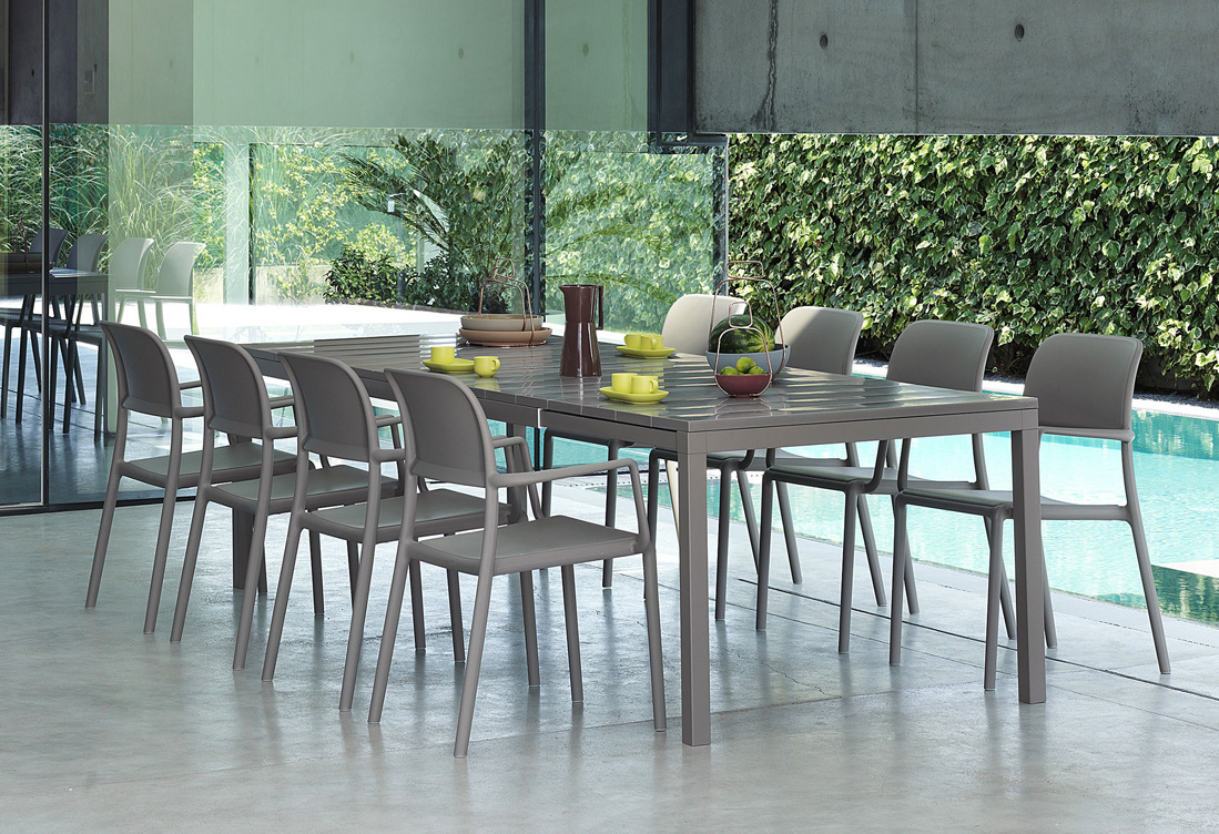 Мебель из пластика RIVA