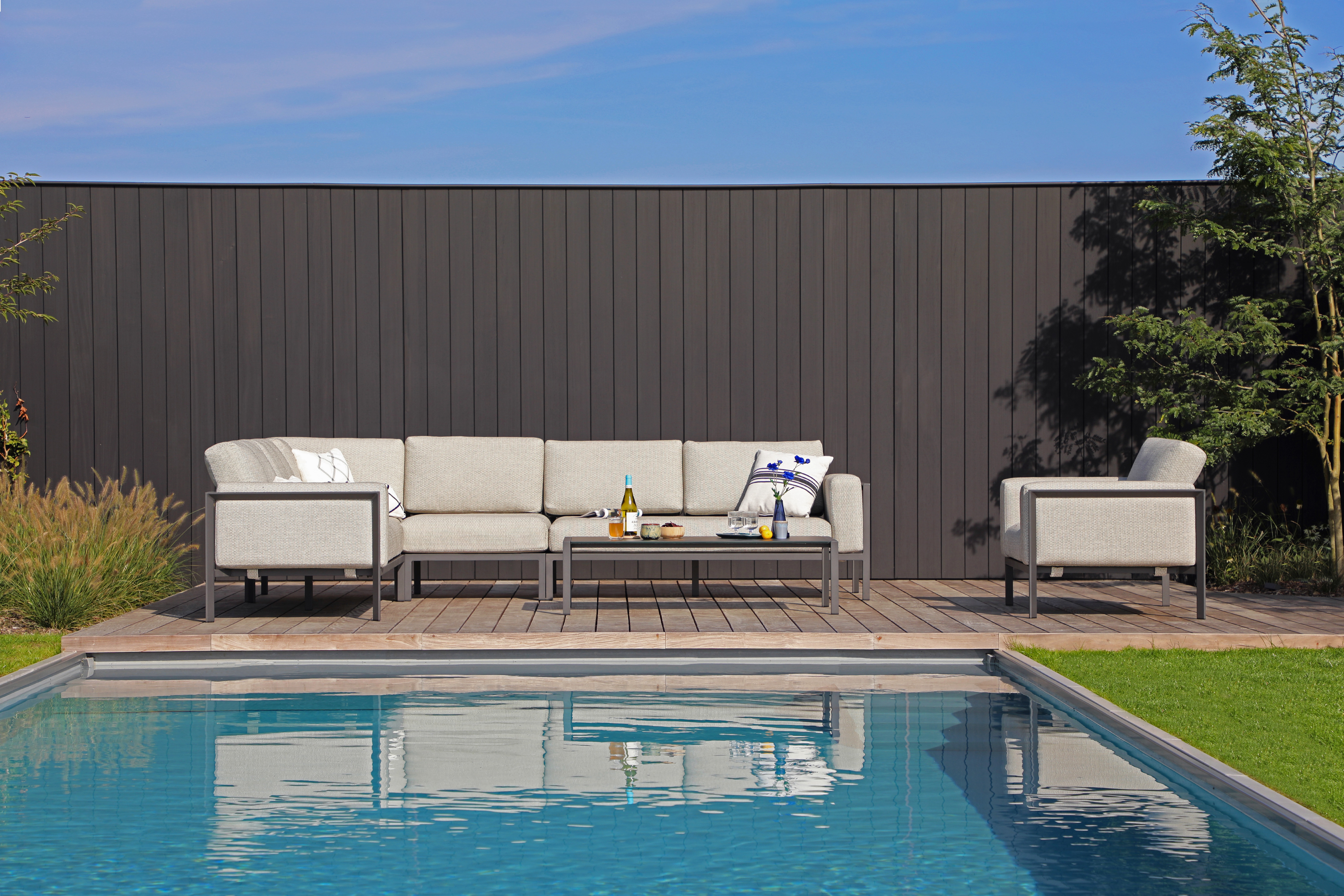 Мебель из алюминия Stockholm